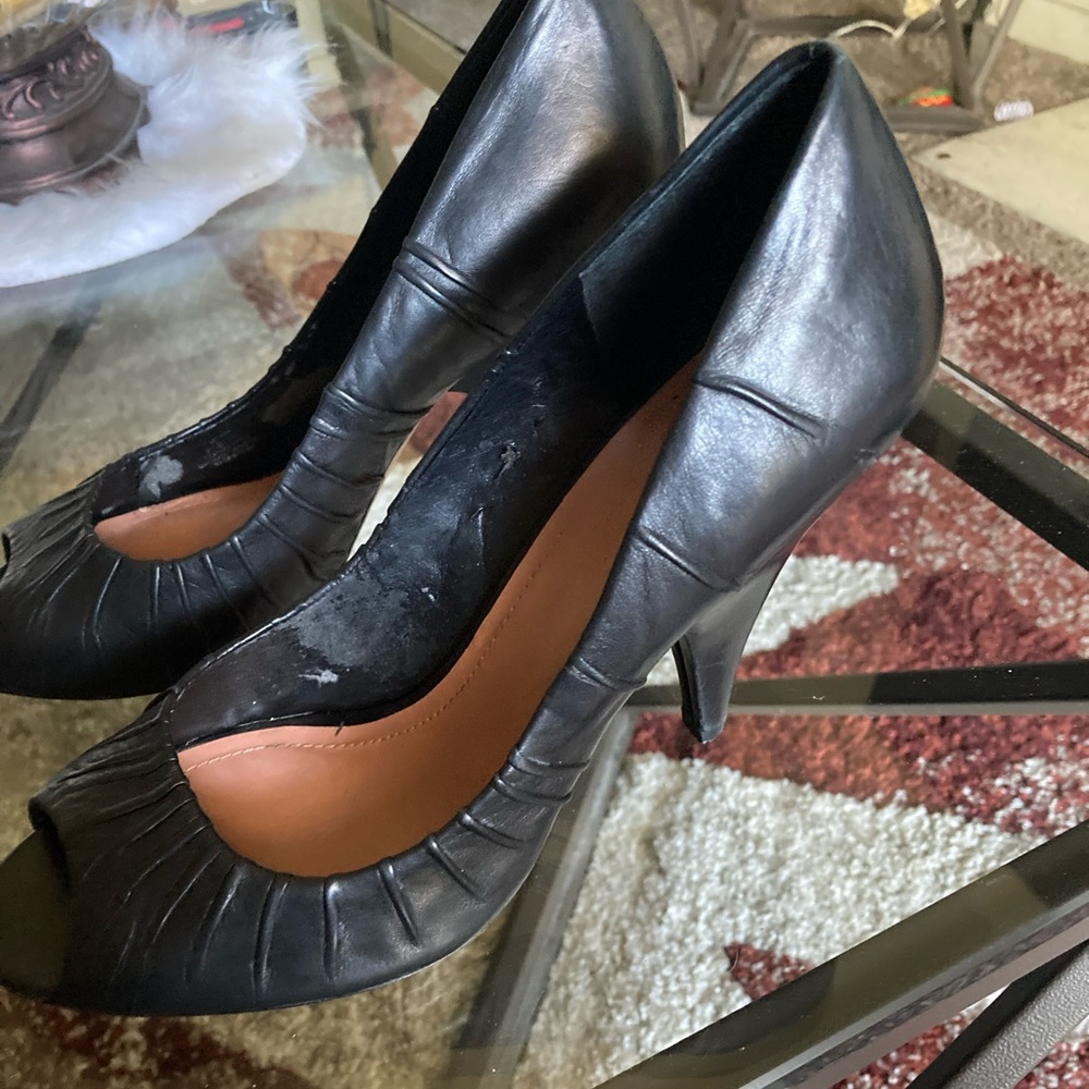 Vince Camuto black heels